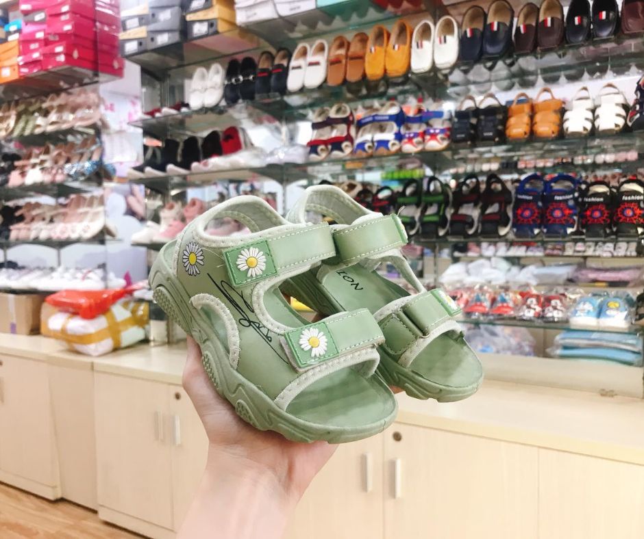 Shop giày trẻ em Quảng Ngãi