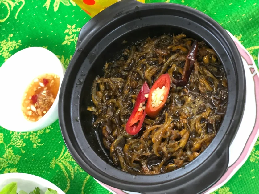 Cá bống sông trà kho tiêu